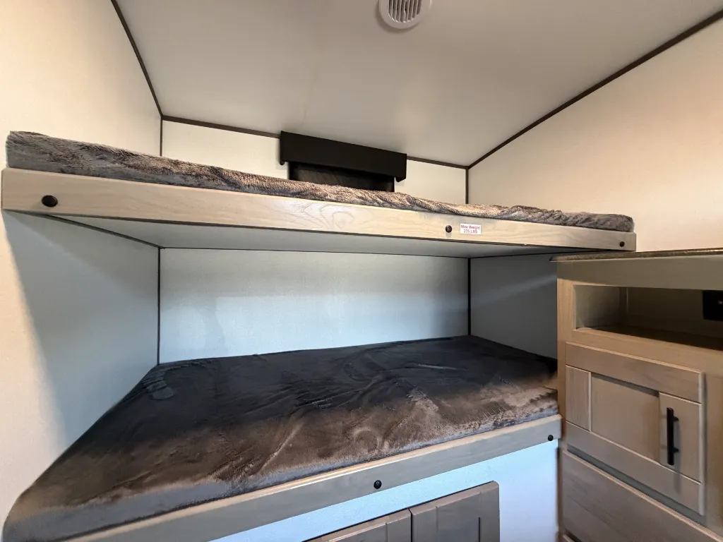 e6a1c067-d4d8-45e5-aeed-76bfae9df14a.webp