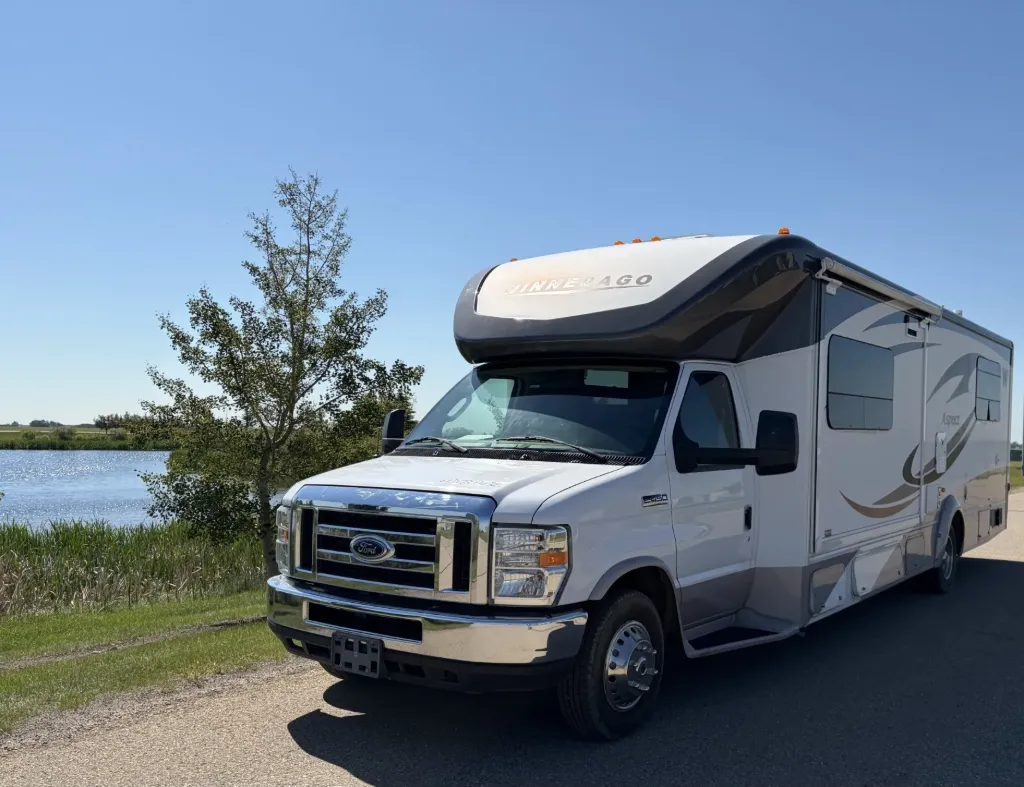 2014 Winnebago Aspect 30J