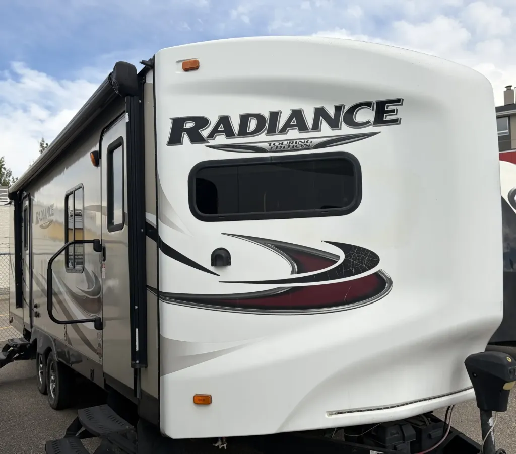 2016 Cruiser RV Radiance Touring R-26VSB