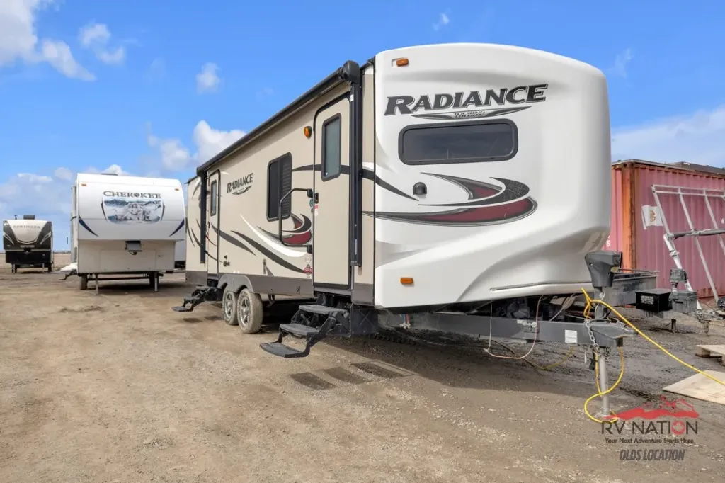 2016 Cruiser RV Radiance Touring R-26VSB
