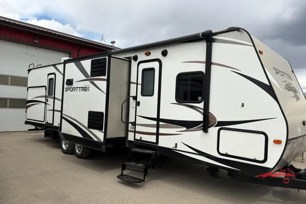 2015 Venture SportTrek 320VIK