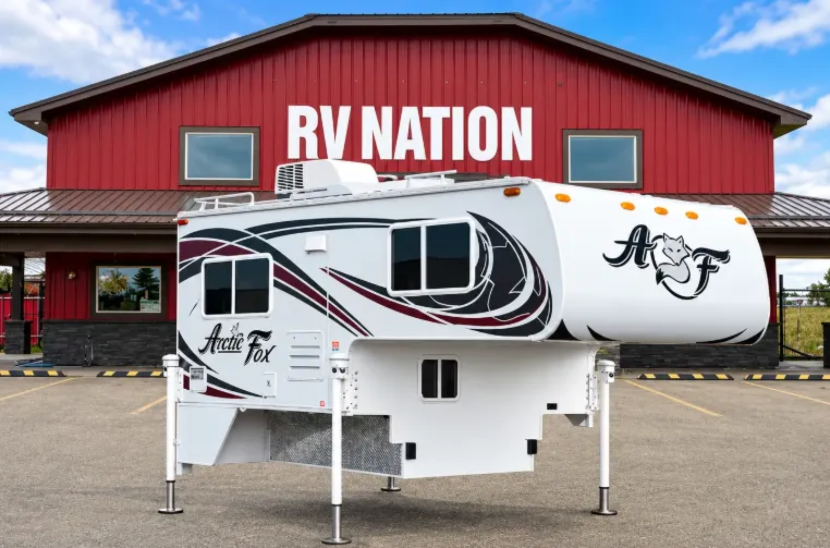 2019 Northwood Arctic Fox 865 Truck Camper