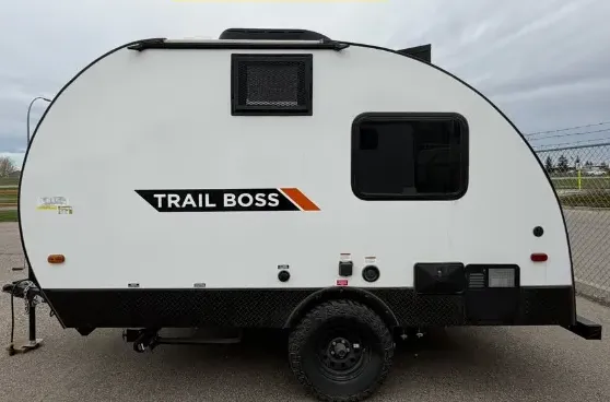 [1NL1G1617SG015198, 1707] 2025 Gulf Stream Coach Trail Boss 160FK