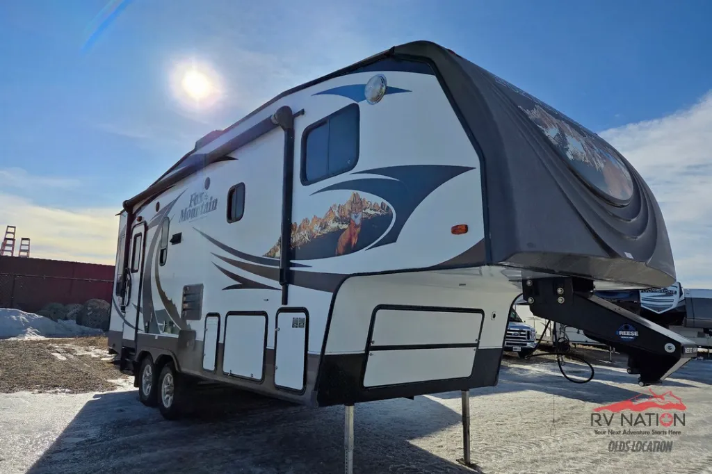 [38619AC, 4N15R2324D0138619] 2013 Northwood Fox Mountain 235RLS